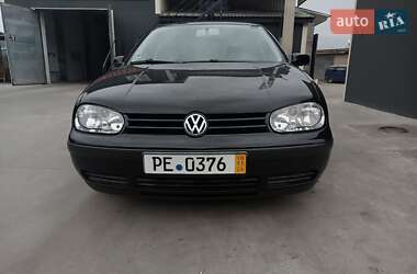 Хетчбек Volkswagen Golf 2002 в Славуті