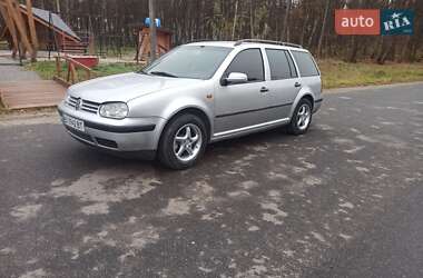 Універсал Volkswagen Golf 2000 в Красилові