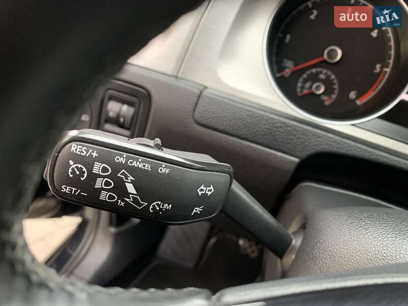 Універсал Volkswagen Golf 2014 в Хмельницькому