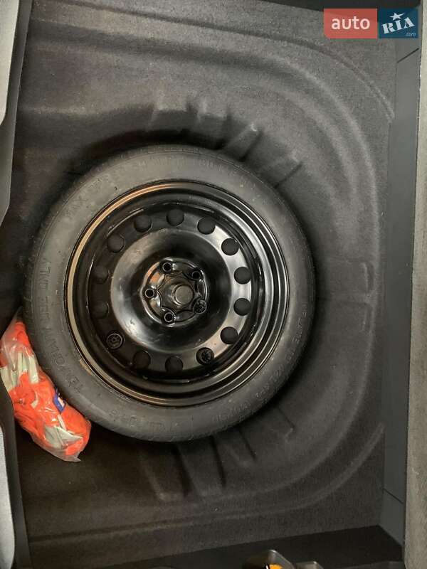 Універсал Volkswagen Golf 2014 в Хмельницькому