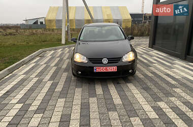 Хетчбек Volkswagen Golf 2005 в Львові