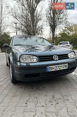 Хэтчбек Volkswagen Golf 2002 в Одессе