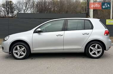 Хетчбек Volkswagen Golf 2009 в Харкові