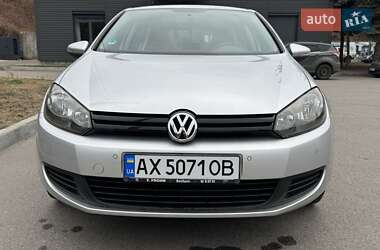 Хетчбек Volkswagen Golf 2009 в Харкові