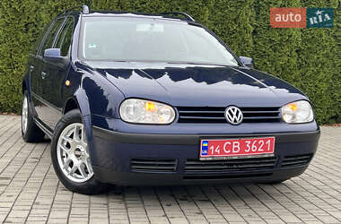 Універсал Volkswagen Golf 2002 в Самборі