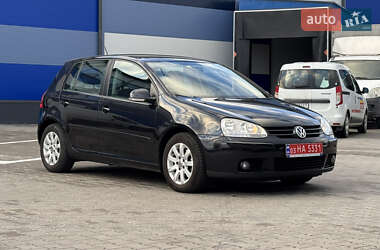 Хэтчбек Volkswagen Golf 2009 в Ровно