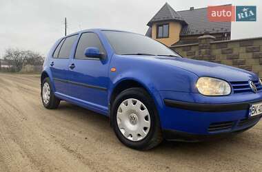 Хэтчбек Volkswagen Golf 1998 в Владимирце