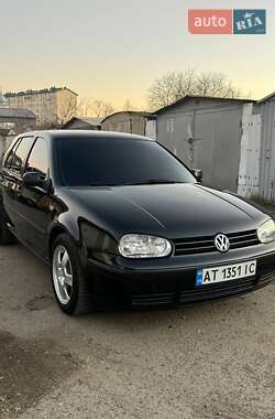 Хетчбек Volkswagen Golf 2000 в Івано-Франківську