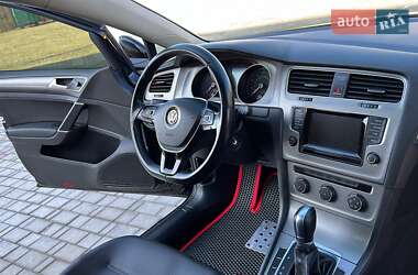 Хетчбек Volkswagen Golf 2014 в Умані