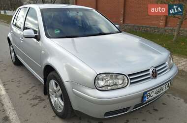 Хэтчбек Volkswagen Golf 2002 в Балте