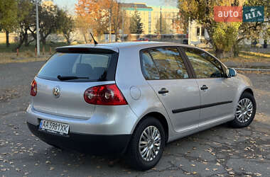 Хэтчбек Volkswagen Golf 2006 в Киеве