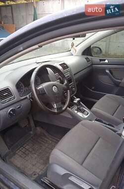 Хетчбек Volkswagen Golf 2008 в Гостомелі