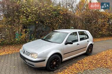 Хетчбек Volkswagen Golf 2003 в Виноградові