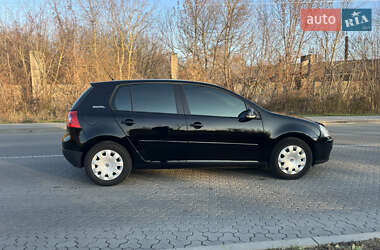 Хэтчбек Volkswagen Golf 2007 в Киеве