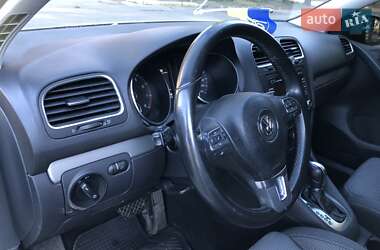 Хэтчбек Volkswagen Golf 2013 в Николаеве