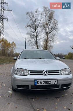 Хетчбек Volkswagen Golf 2000 в Вишгороді