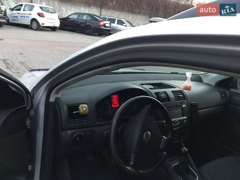 Універсал Volkswagen Golf 2008 в Вінниці