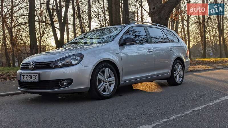 Універсал Volkswagen Golf 2013 в Чернівцях