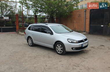 Універсал Volkswagen Golf 2012 в 