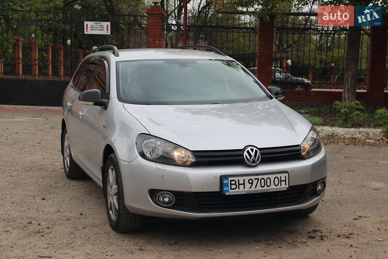Універсал Volkswagen Golf 2012 в Одесі