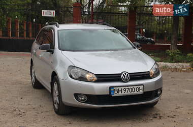 Універсал Volkswagen Golf 2012 в 