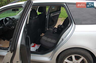 Універсал Volkswagen Golf 2012 в 