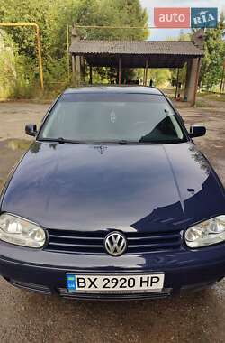 Хэтчбек Volkswagen Golf 2002 в Шепетовке