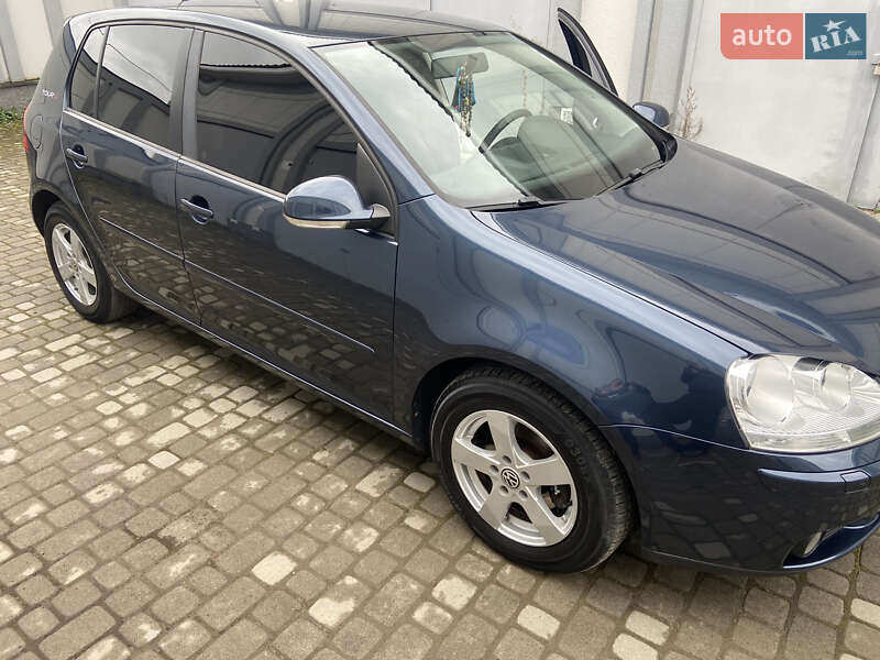 Хетчбек Volkswagen Golf 2007 в Самборі