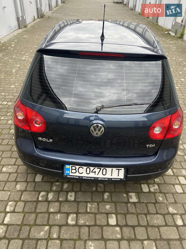 Хетчбек Volkswagen Golf 2007 в Самборі