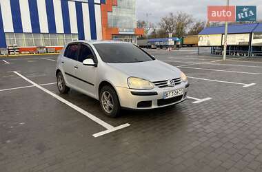 Хэтчбек Volkswagen Golf 2005 в Николаеве