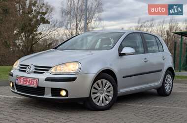 Хэтчбек Volkswagen Golf 2006 в Дубно