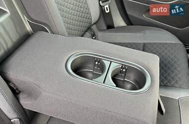 Хэтчбек Volkswagen Golf 2019 в 