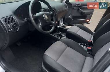 Универсал Volkswagen Golf 2002 в Львове