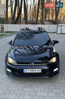 Хэтчбек Volkswagen Golf 2014 в Ивано-Франковске