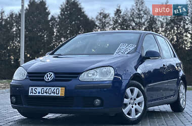 Хэтчбек Volkswagen Golf 2004 в Львове