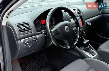 Хэтчбек Volkswagen Golf 2006 в Виннице