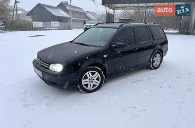 Универсал Volkswagen Golf 2002 в Борщеве