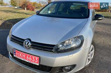 Хэтчбек Volkswagen Golf 2011 в Каменском