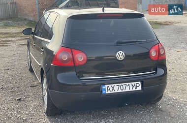 Хэтчбек Volkswagen Golf 2005 в Харькове