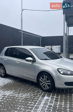 Хэтчбек Volkswagen Golf 2009 в Львове