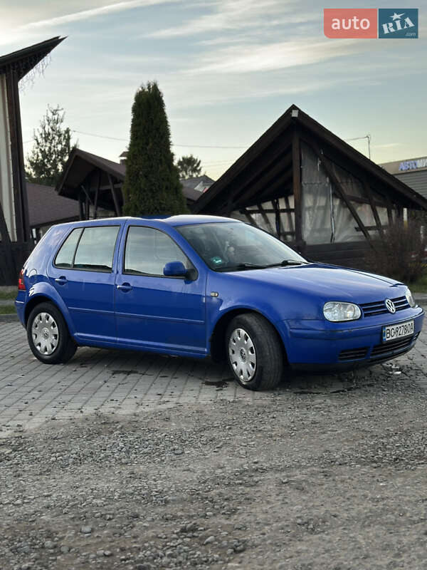 Хэтчбек Volkswagen Golf 1998 в Косове