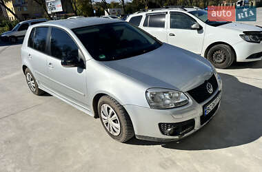 Хэтчбек Volkswagen Golf 2008 в Львове