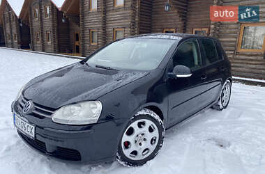 Хэтчбек Volkswagen Golf 2004 в Виннице