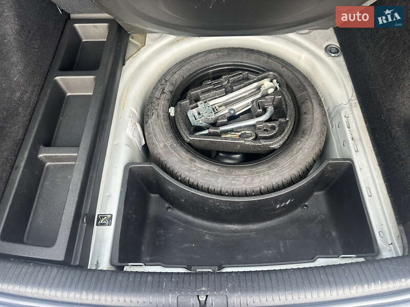 Універсал Volkswagen Golf 2005 в Сумах