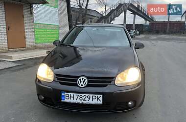 Хэтчбек Volkswagen Golf 2008 в Подольске