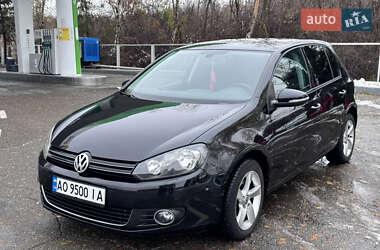 Хэтчбек Volkswagen Golf 2009 в 