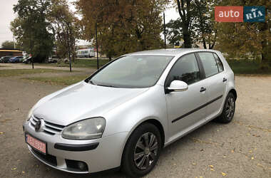 Хэтчбек Volkswagen Golf 2004 в Первомайске