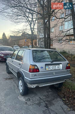 Хэтчбек Volkswagen Golf 1988 в Ровно