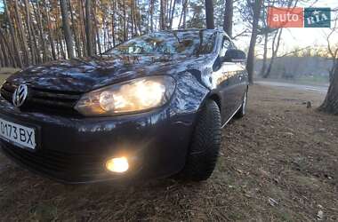 Універсал Volkswagen Golf 2013 в Сумах