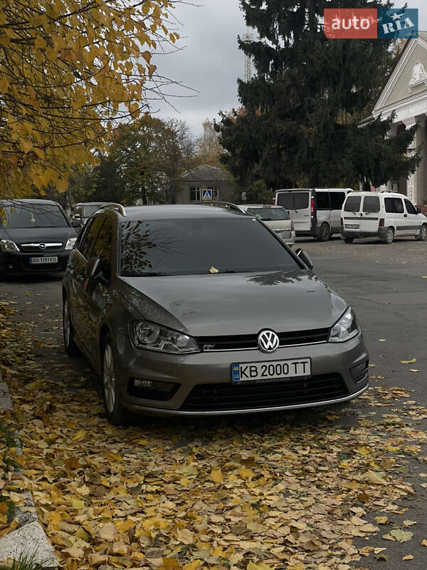 Универсал Volkswagen Golf 2015 в Песчанке